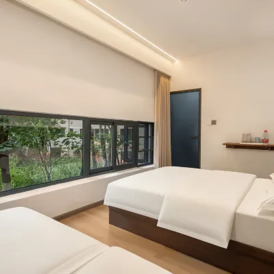 RUIXIANGHOTEL Hoteles cerca de Xinjin South Railway Station