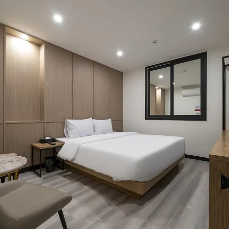 Sacheon Hotel 104