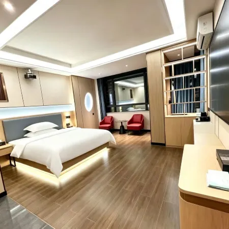Lufeng Qingyuan Shiguang Hotel (Jieshi Town)