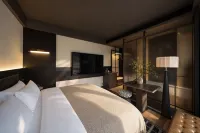 Yunqiao Hotel (Shuangqiao Valley Scenic Area) - parking
