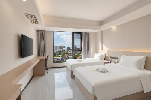 Lavande Hotel - parkir