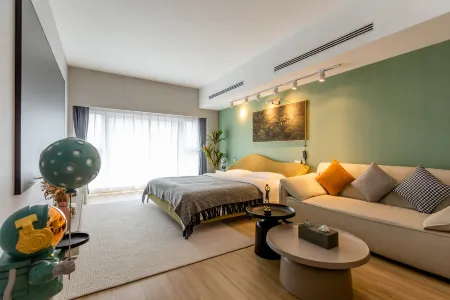 One Color Apartment (Beijing Renmin University Store)