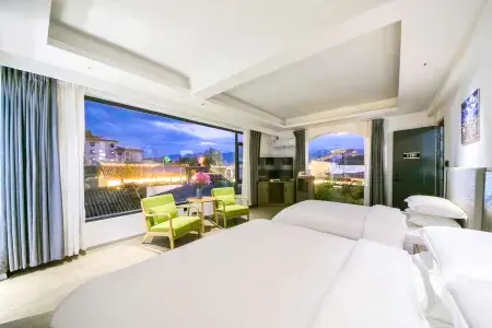 Jinjiang Inn Fashion Hotel (Weishan Ancient City) Отели рядом с достопримечательностью «Nanzhao Culture Square»