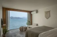 Pusu Designer Lake View Holiday Hotel