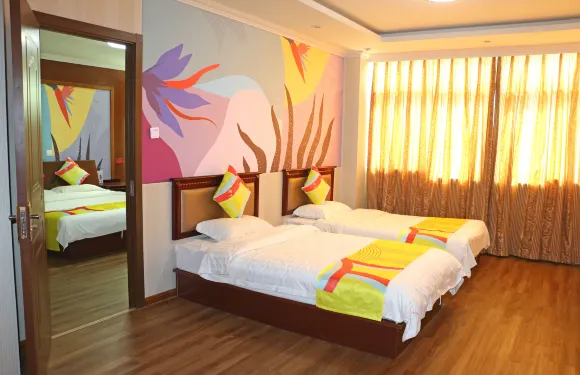 雲岸酒店（新元廣場店）