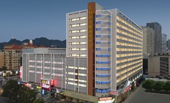 Vienna Hotel (Shenzhen Nanyou Clothing City Nanguang Metro Station)