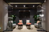 Me Young Me House Hotel (Changsha Wuyi Square Helong Stadium Branch)