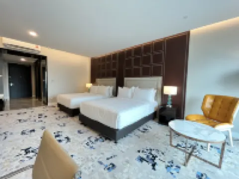 The Platinum Suites 2 KL by Whitfield