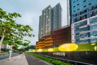 99 International Apartment (Zhanjiang Jinshawan Shop)