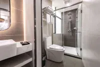 Yunqi E-Sports Hotel (Gao'an South Bus Station)