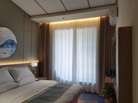 Baligou Junshengge Food & Beverage Hotel Отели рядом с достопримечательностью «Jiulian Mountain Scenic Area»