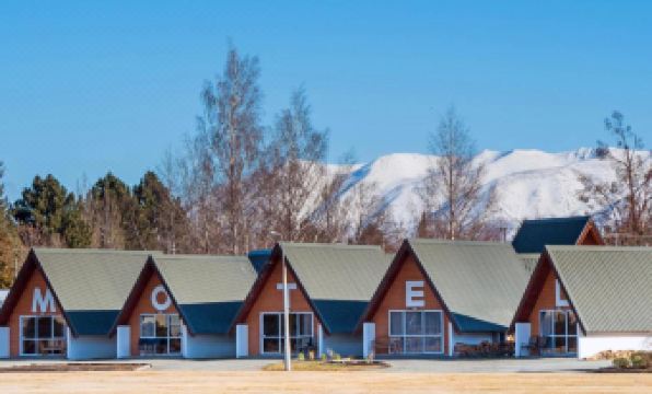 Mountain Chalets Motel