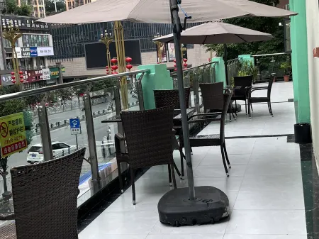 Yuexin Hotel (Lingshui Hongfan)