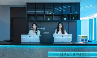 TOP E-SPORTS HOTEL