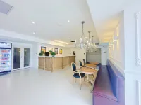 Jianzhi Erqi Youth Hostel (Hangzhou Wulin Square Baoshanqiao Metro Station Branch)