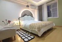 Jiuxi · Scandinavia Audiovisual Boutique Stay (Cuihu Nanping Pedestrian Street)