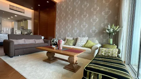 Cozy Straits Quay Seafront Homestay Отели в г. Танджунг-Токонг