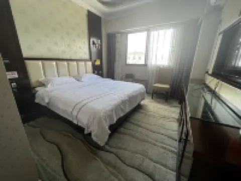 Lancang Jinwei Hotel