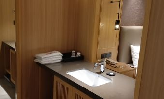 Ziyuexufang Health Bathing Hotel (Harbin Haxi Wanda High-speed Railway Station)