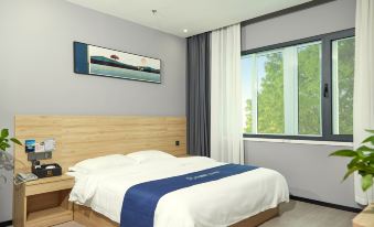 Qingju Hotel (Luoyang Normal University Xinyuan Road)