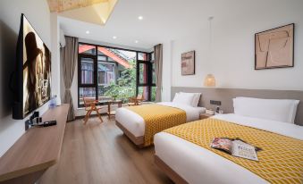 Chuxiong Yun Jian Shiguang Art Homestay (Yi Ancient Town)