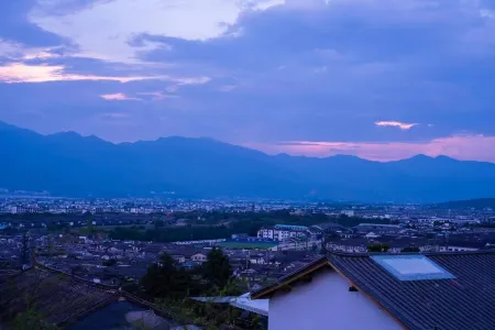 Moon · Yunxi Galaxy lives in the ancient city panoramic hotel (Lijiang Old Town North Store)