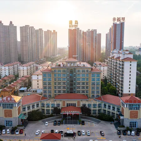 Dongzheng Lanwan International Hotel
