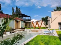Beijing Yujian Private Hot Spring Homestay (Badaling Great Wall Branch) - Private Pools