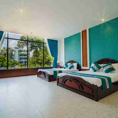 Chuong Duong Hotel Rooms
