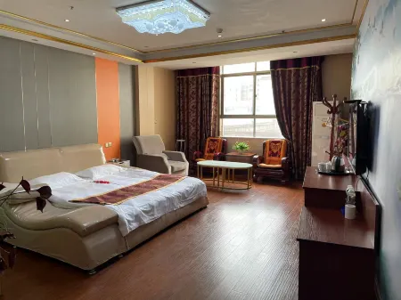 Ruichang Huanghai Business Hotel