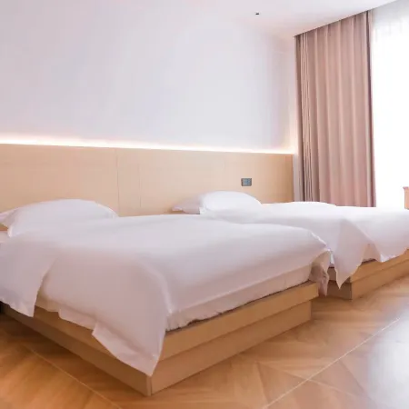 Huize Yihe Select Hotel