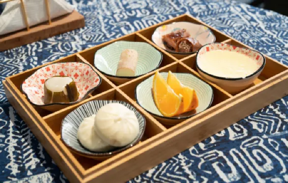 Qian qian mango tree hotel