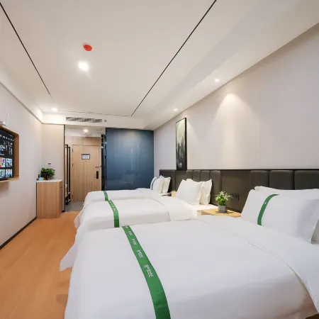 GreenTree Inn Express Hotel (Suzhou Kunshan Zhoushizhen Branch)