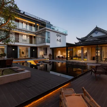 Dali Impression Shuiyue Yinshi Hotel Hotels near بوابة ايرهاي