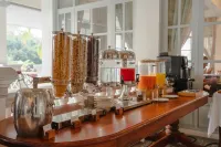 My BanLao Hotel - servizio colazione