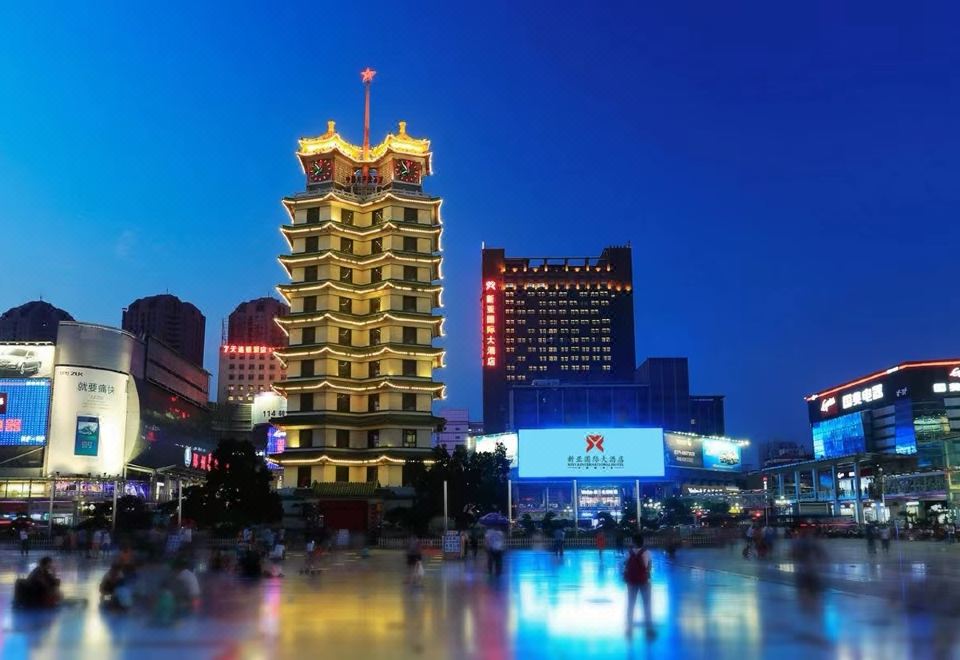 郑州新亚国际大酒店（郑州二七广场大衞城店）外景图