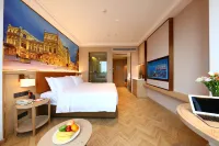 Vienna Hotel (Fushun Times Square Passenger Transport Center Station Store) Hotels in Fushun