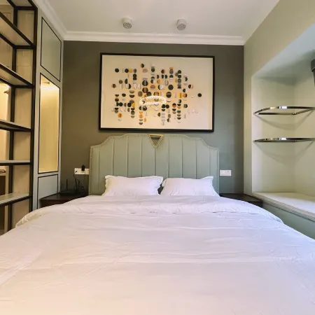 Zigong Qingtian Garden Homestay (Zhonghua Colored Lantern Grand World)