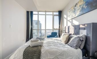 Luxury Lakeview Apartments