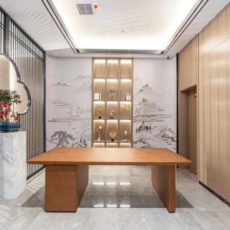 A .Orange Garden Hotel Shishou
