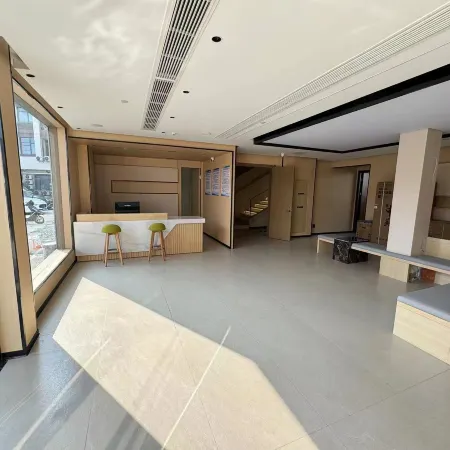 Dolala E-sports Hotel (Jingjiang Bus Station)