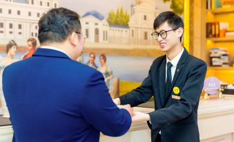 Vienna Hotel (HuizhouZhongkai High-tech ZoneUrban Rail Station Branch)