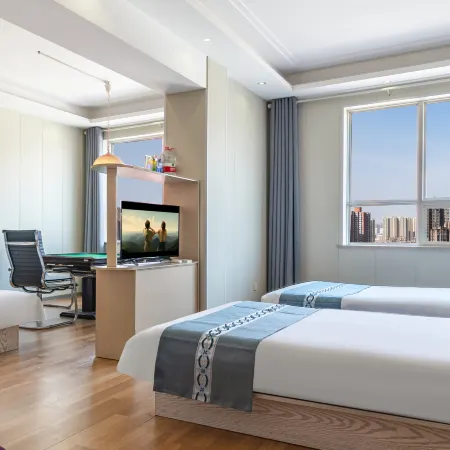 Luohe Jingyue creative Hotel