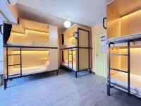 Seven Meet Youth Hostel