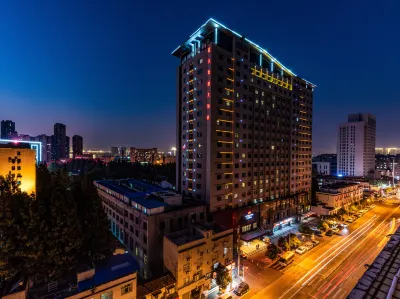 武漢藍天龍韻大飯店（古德寺店） 鄰近林祥謙烈士就義處的酒店