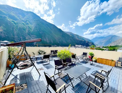 Jiuzhaigou Mountain Yeli Holiday Homestay