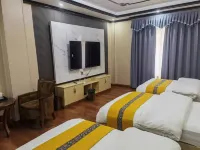 Yufeng Family Hotel Hotels in Lhozhag County