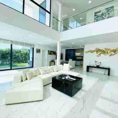 Spacious Pool Villa 6BR (Pattaya South) - VVP7.12 Rooms