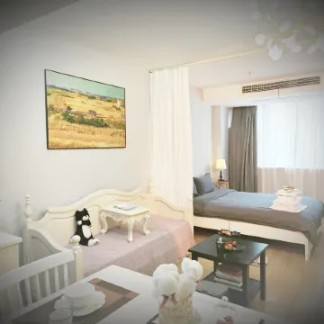 Jiaxing Left and Right Small New Homestay