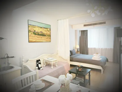 Jiaxing Left and Right Small New Homestay